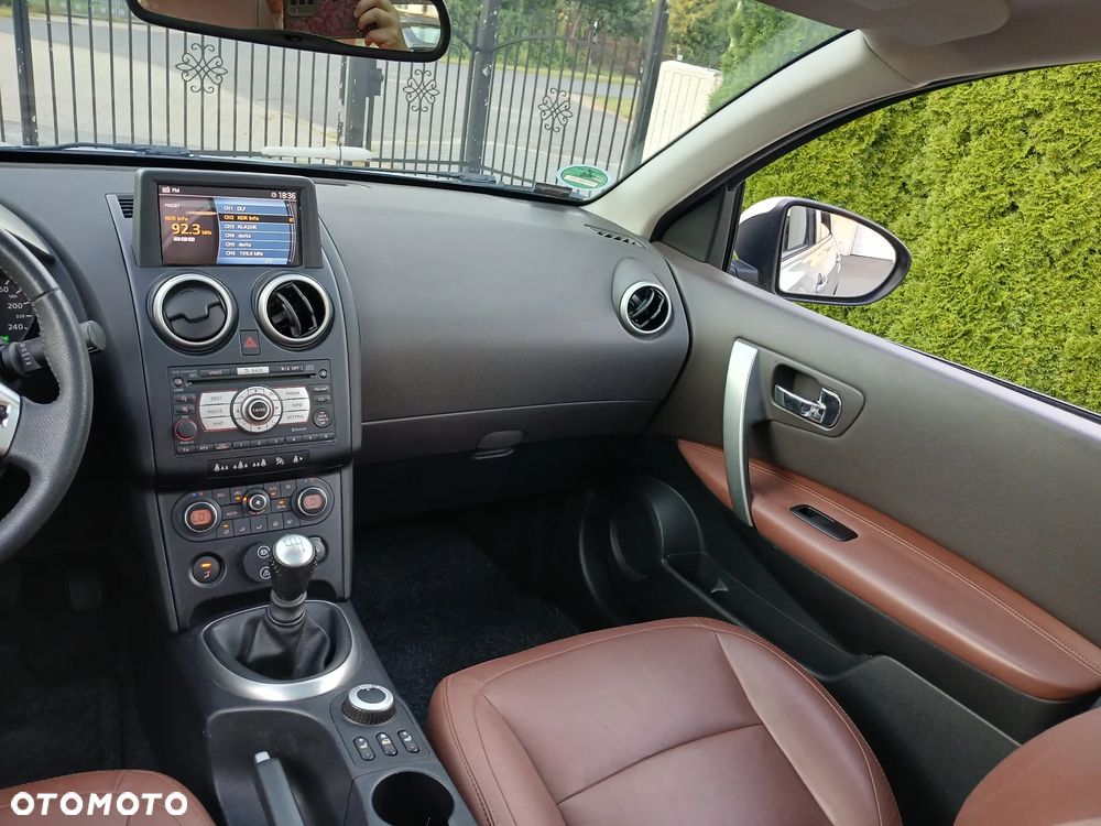 Nissan Qashqai 2.0 4x4 Tekna Pack - 22