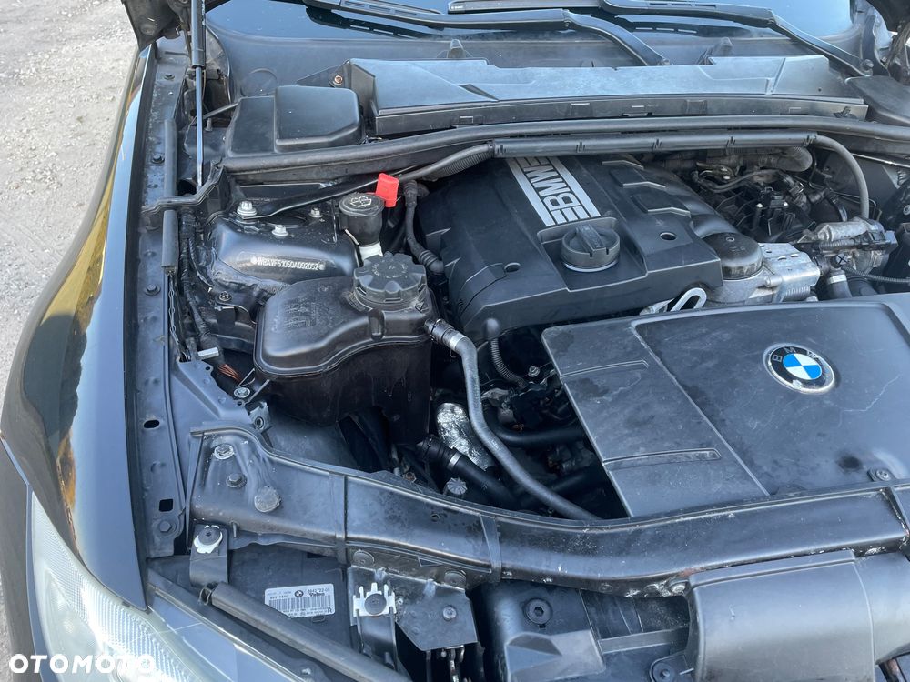 BMW Seria 3 318i Edition Exclusive - 23