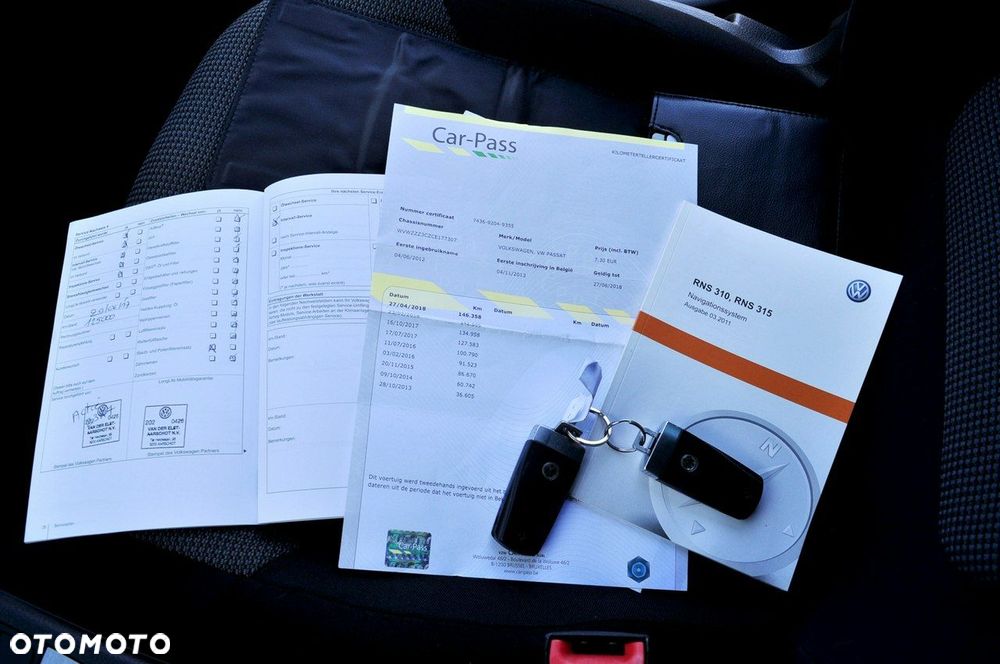 Volkswagen Passat - 34