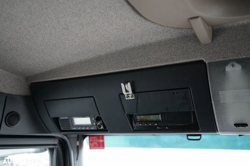 MAN TGS 35.420 / 8x4 / BASCULĂ DUBLĂ / HIDRODOXIE LATERALĂ / BORDMATIC / AUTOMATĂ - 33