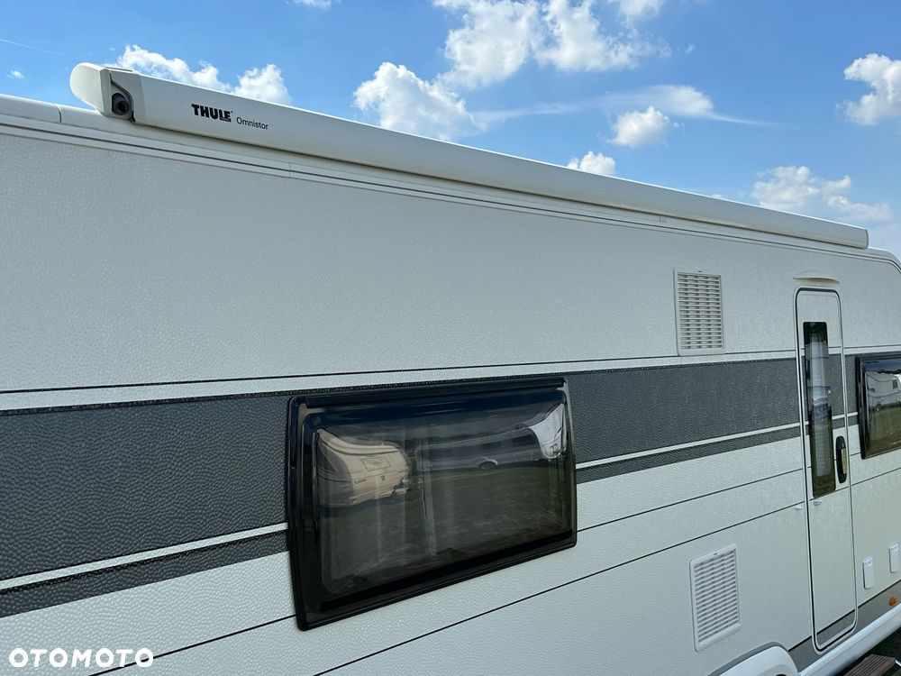 Hobby 660 WFC PRESTIGE z klimą dachową, napędem i markizą. - 11