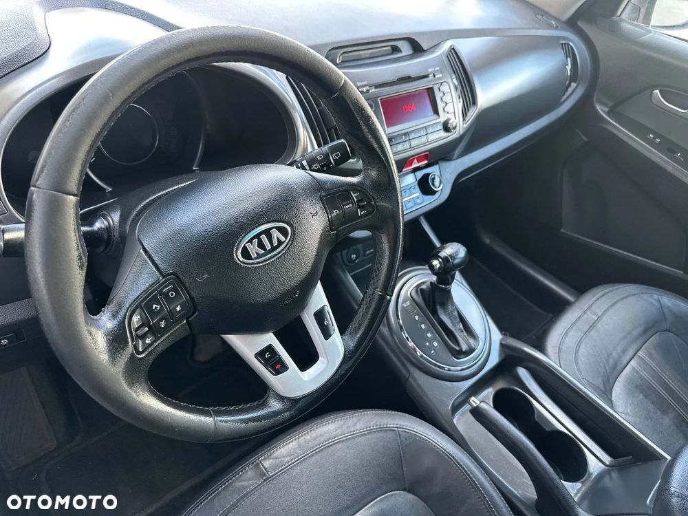 Kia Sportage 2.0 L - 12