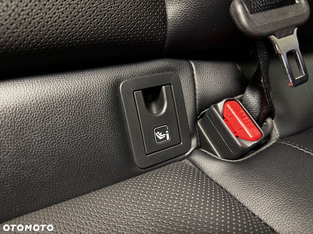 Toyota Corolla Cross 2.0 Hybrid Executive AWD - 25