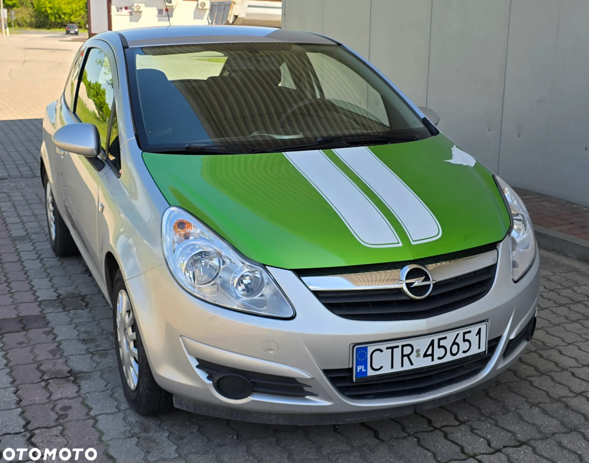 Opel Corsa 1.2 16V Cosmo - 3