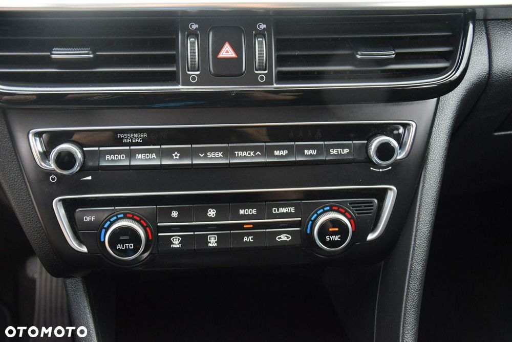 Kia Optima - 37