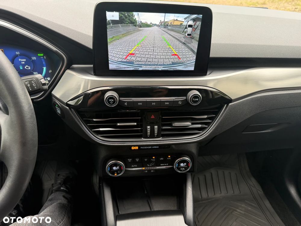 Ford Kuga 2.5 Duratec FHEV TITANIUM - 12