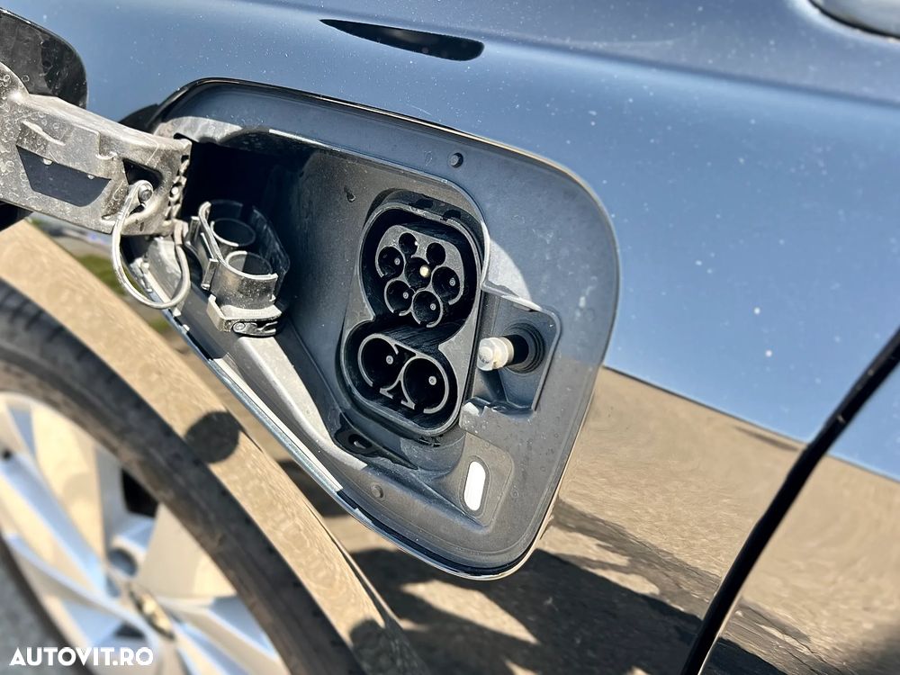 Volkswagen Golf - 11