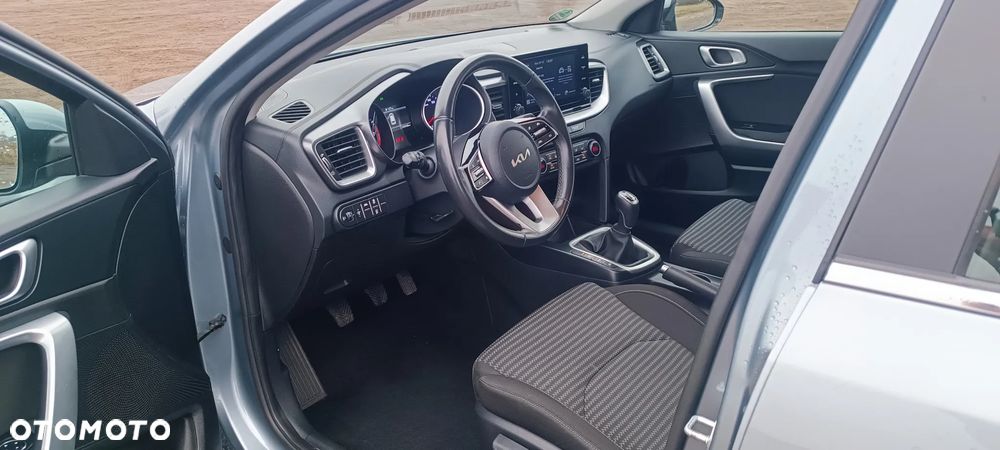 Kia Ceed - 7