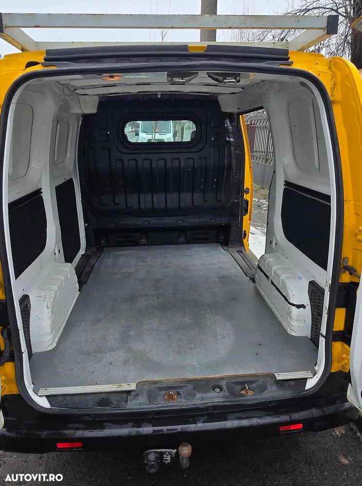 Nissan NV200 - 8