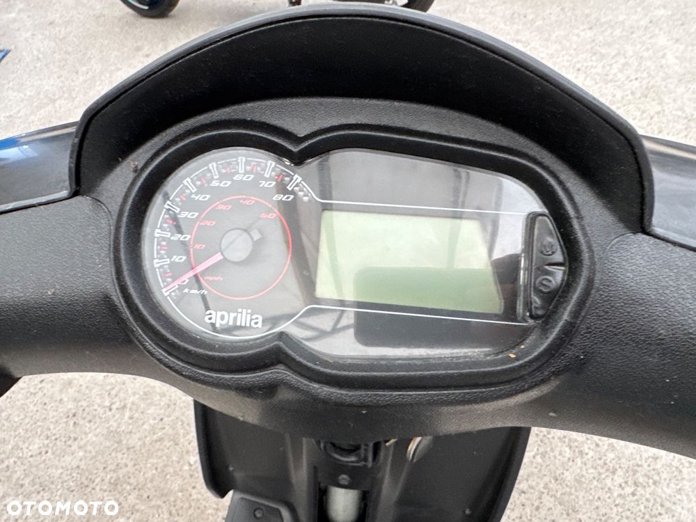 Aprilia SR - 9