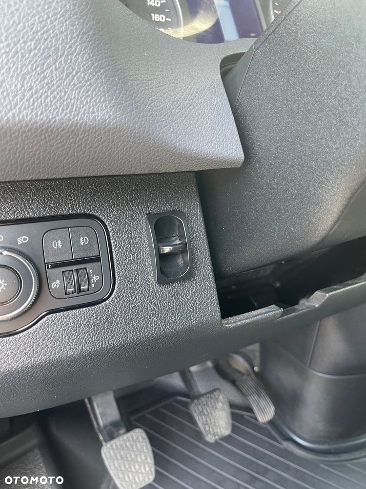 Mercedes-Benz Sprinter - 16