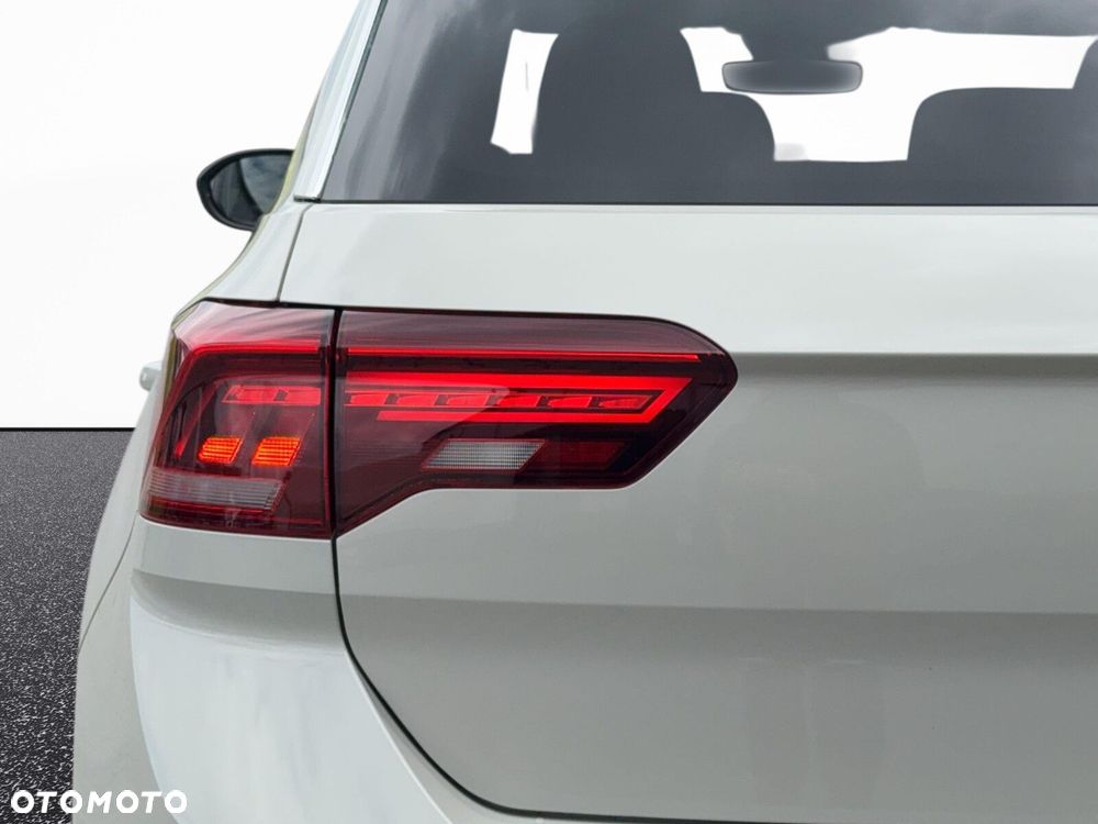 Volkswagen T-Roc - 14