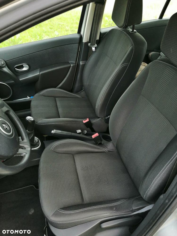 Renault Clio 1.2 TCE Expression - 11