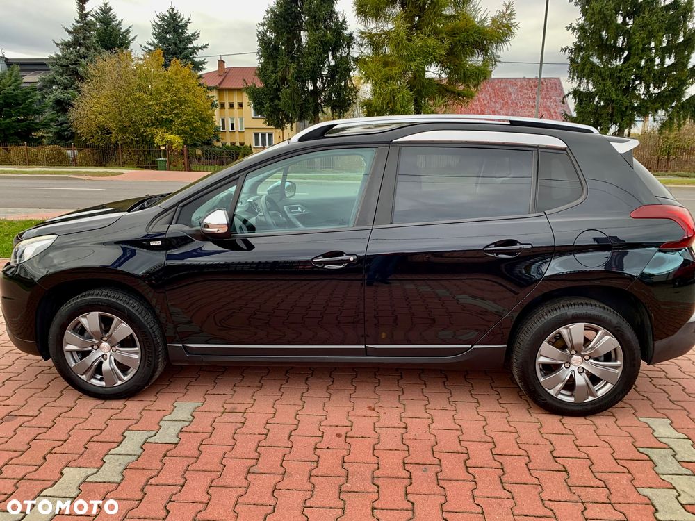 Peugeot 2008 1.2 Pure Tech Style EU6 - 7