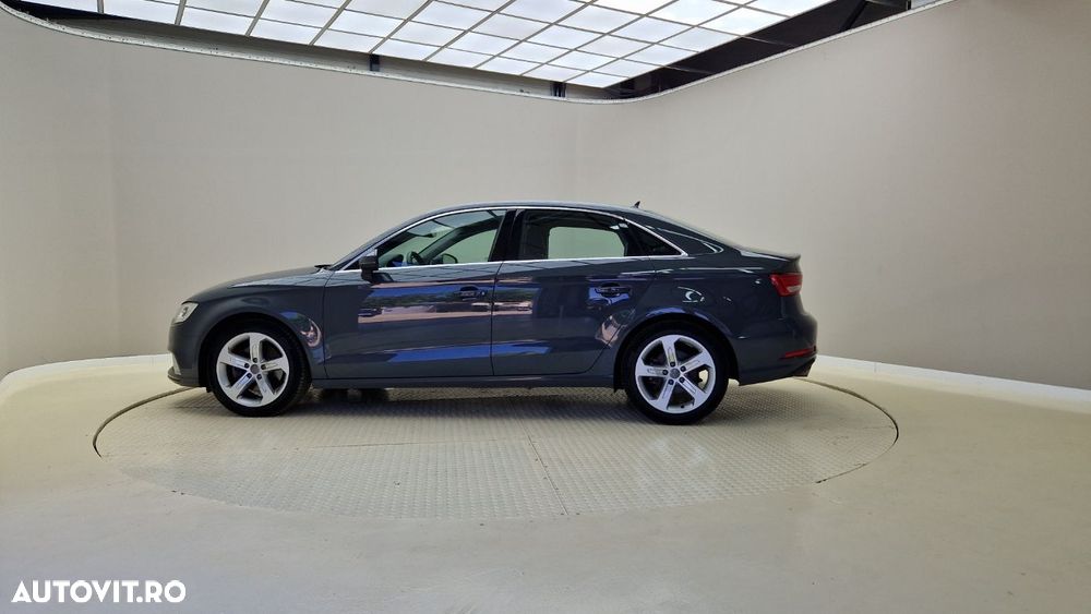 Audi A3 2.0 35 TDI S tronic quattro Sport - 9