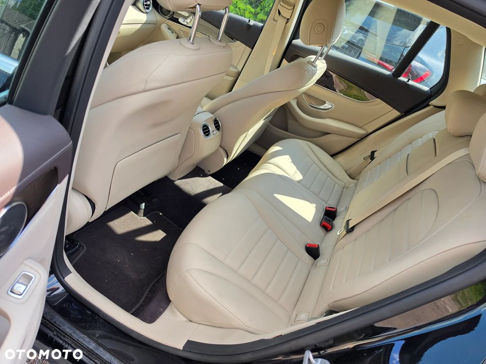 Mercedes-Benz GLC 220 d 4Matic 9G-TRONIC - 13