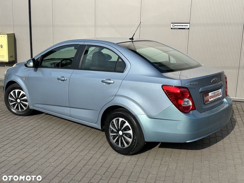 Chevrolet Aveo 1.2 LT - 15