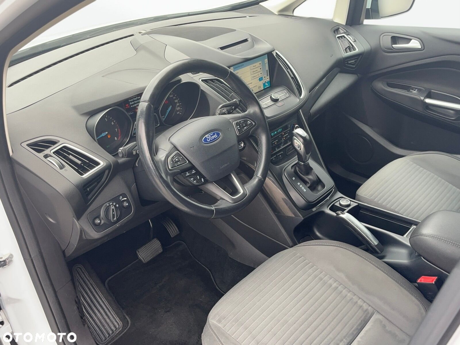 Ford Grand C-MAX - 9