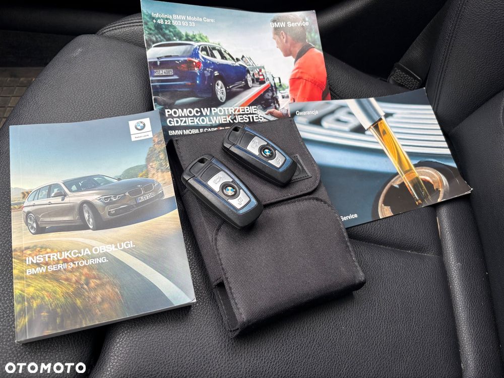 BMW Seria 3 330i M Sport Shadow - 12