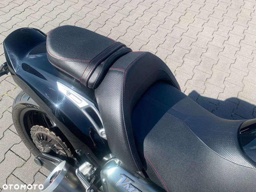 Yamaha V-MAX - 7