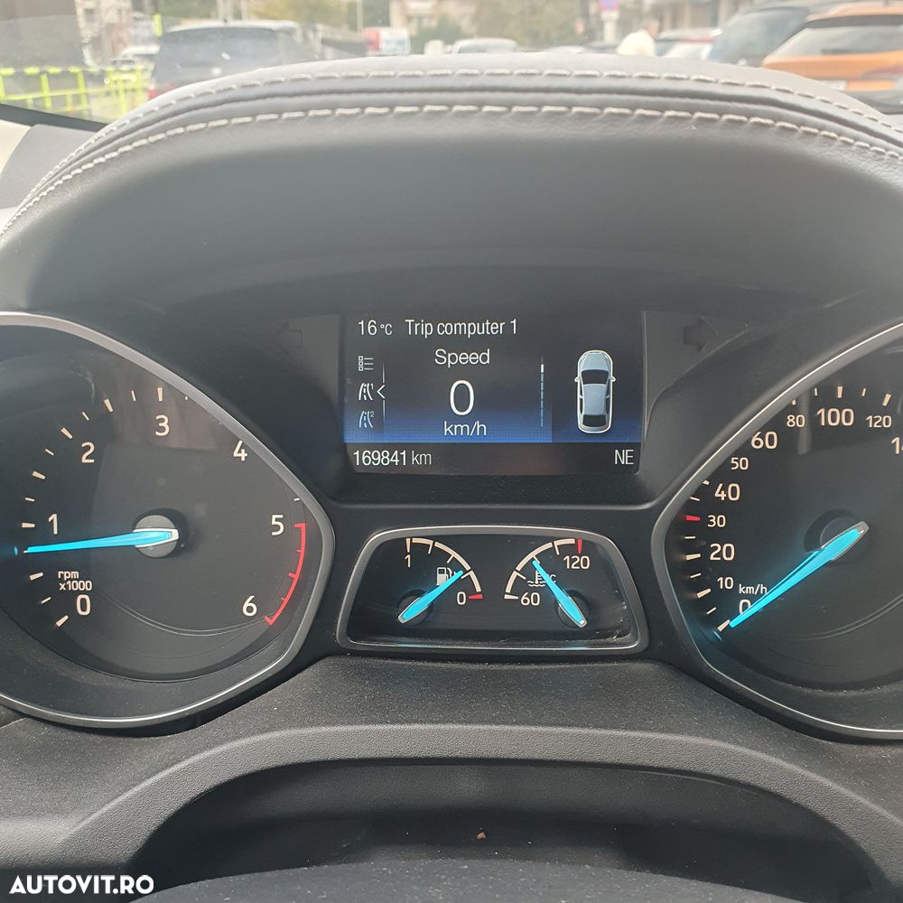 Ford Kuga 2.0 TDCi 4WD Vignale - 2