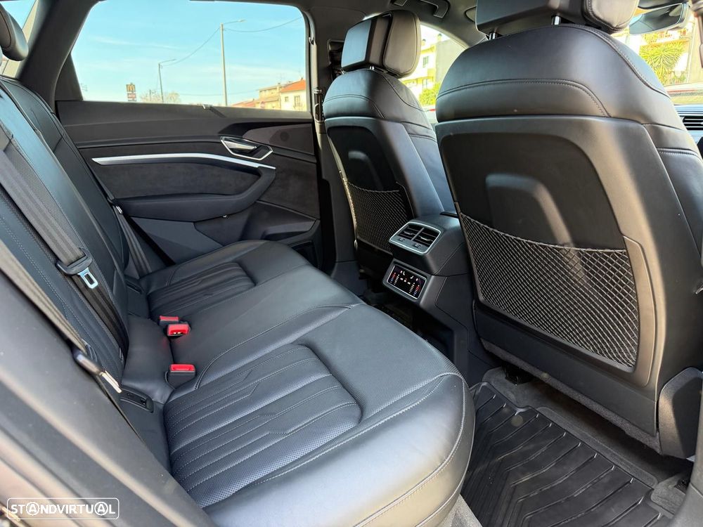 Audi e-tron 55 quattro S line - 16