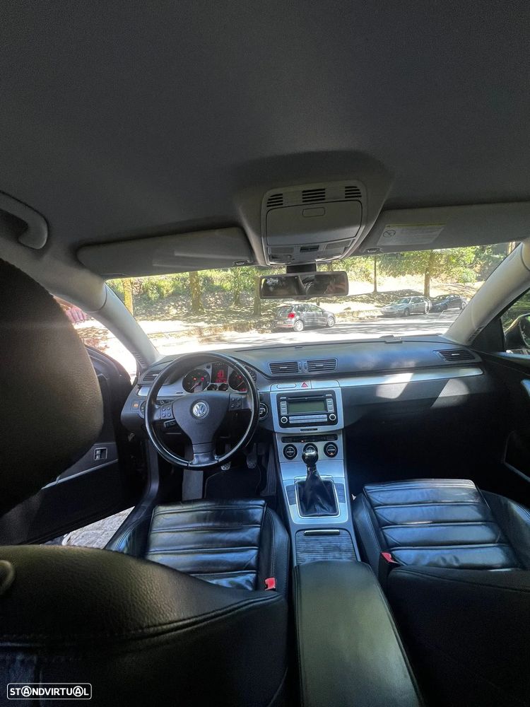 VW Passat 2.0 TDI Highline - 8