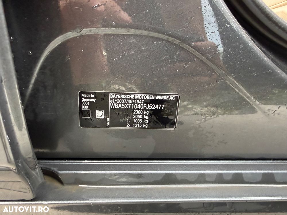 BMW Seria 3 330e AT PHEV - 23
