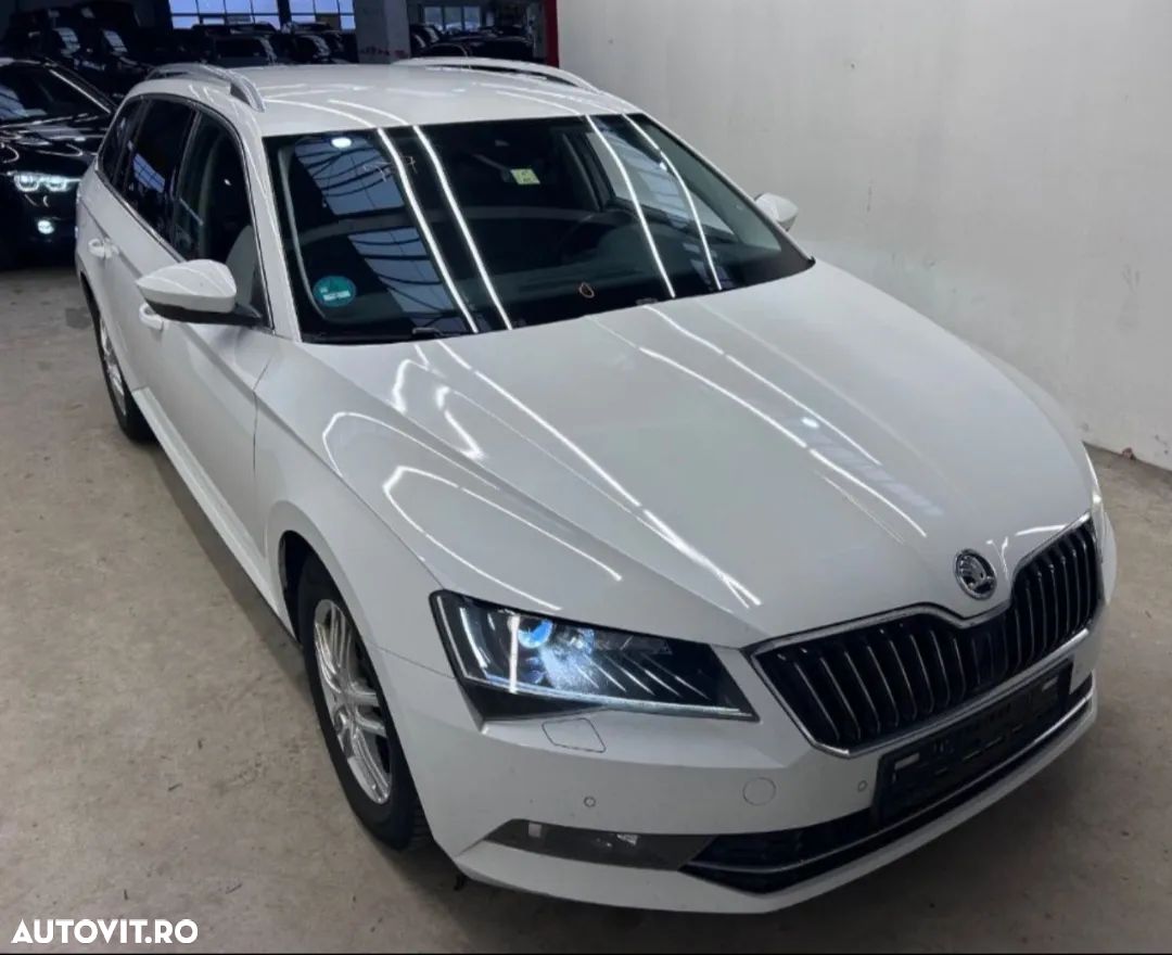 Skoda Superb Combi 2.0 TDI DSG 4X4 Style - 1