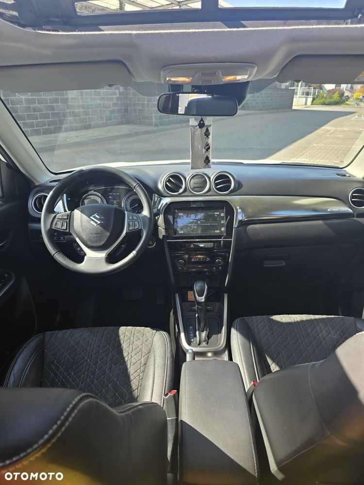 Suzuki Vitara 1.5 Strong Hybrid Elegance Sun 4WD AGS - 8
