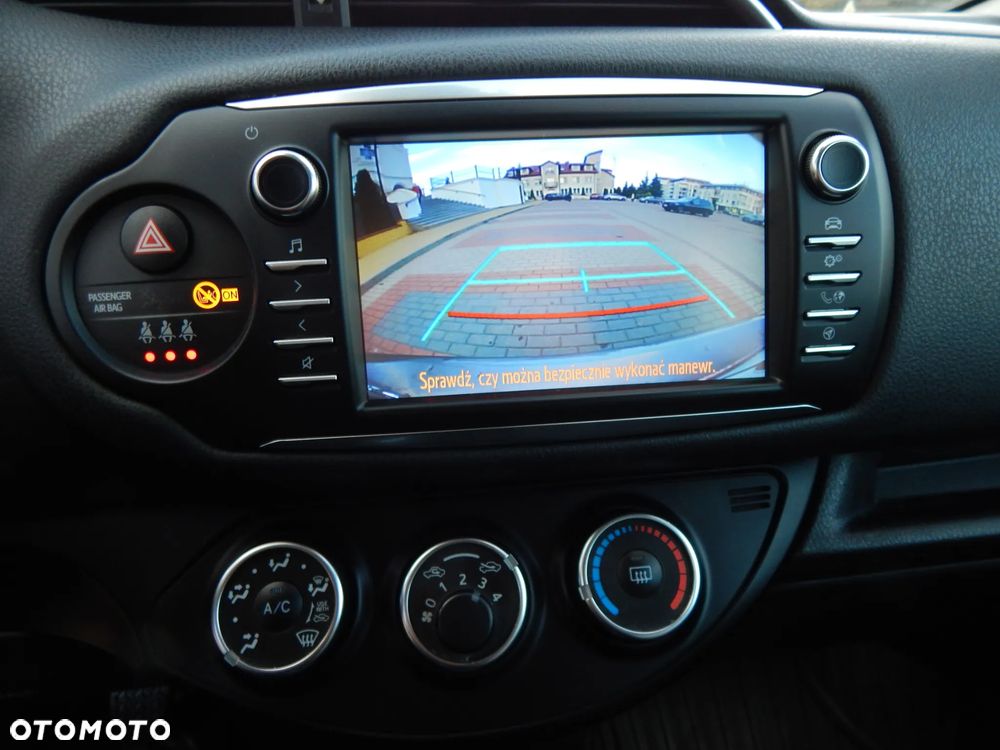 Toyota Yaris 1.5 Selection - 13