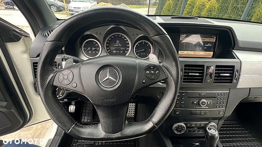 Mercedes-Benz GLK 320 CDI DPF 4Matic 7G-TRONIC Edition 1 - 22