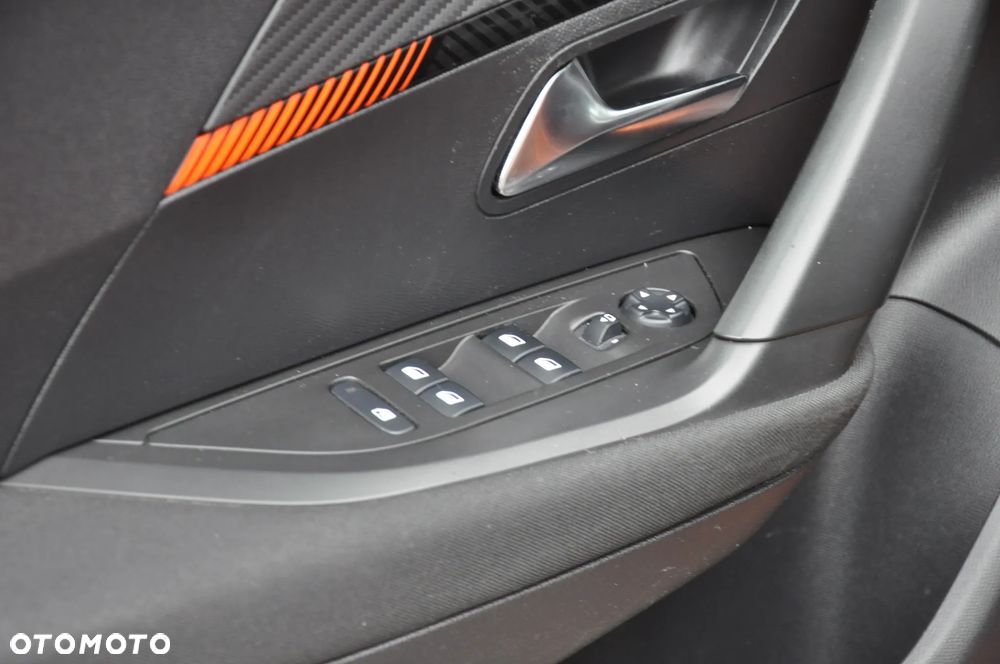 Peugeot 2008 BlueHDi 110 Active - 26