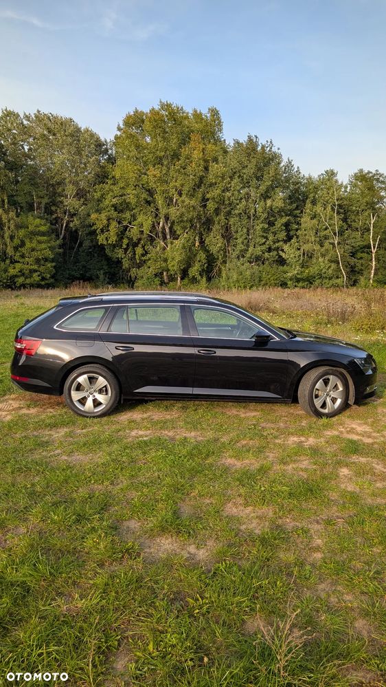 Skoda Superb 2.0 TDI Style - 11