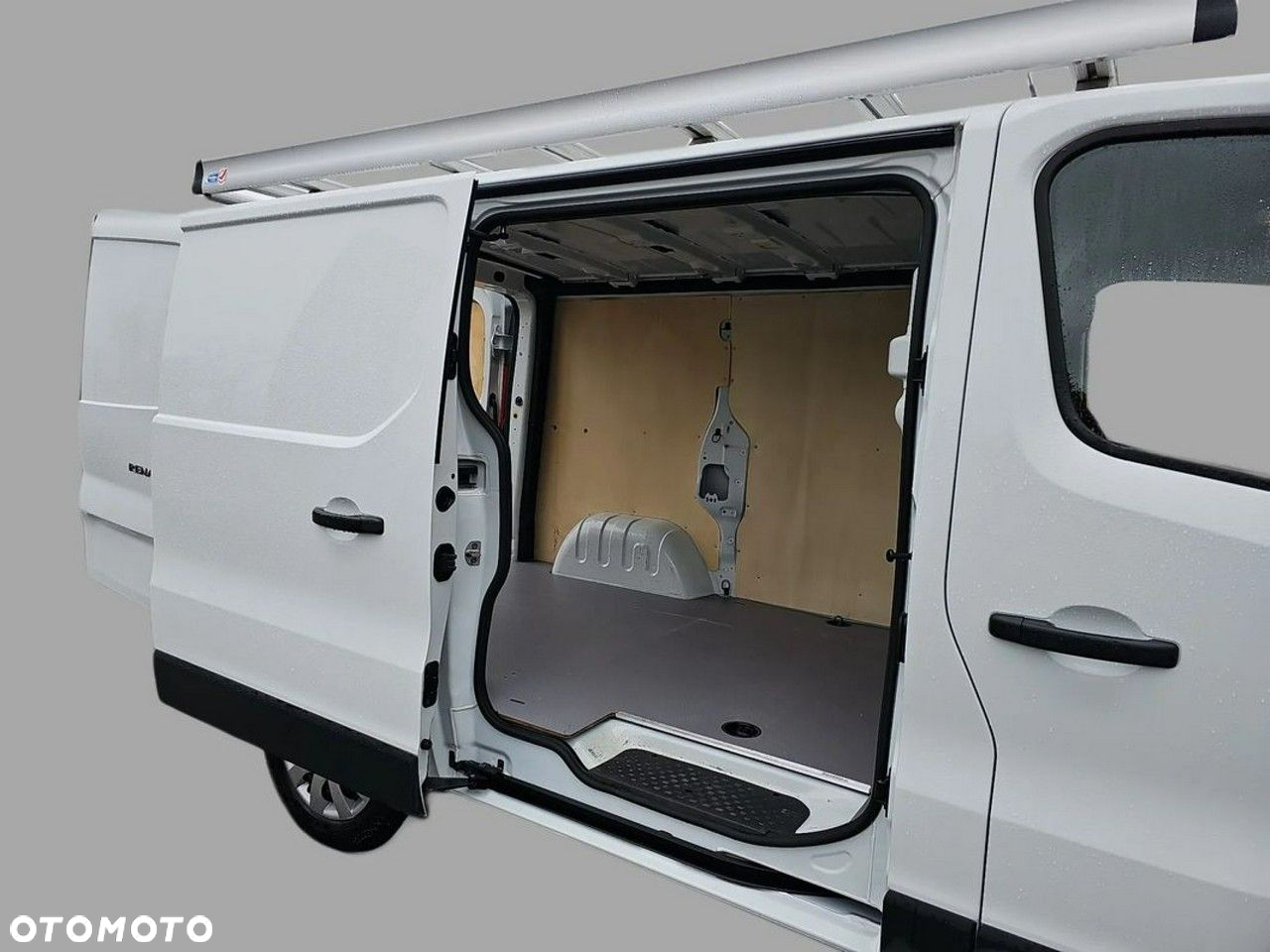 Renault TRAFIC - 19