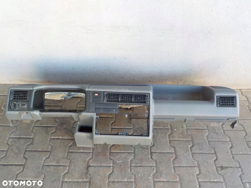 VW T4 96-98 DESKA ROZDZIELCZA KONSOLA - 1