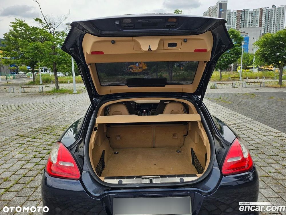Porsche Panamera - 6
