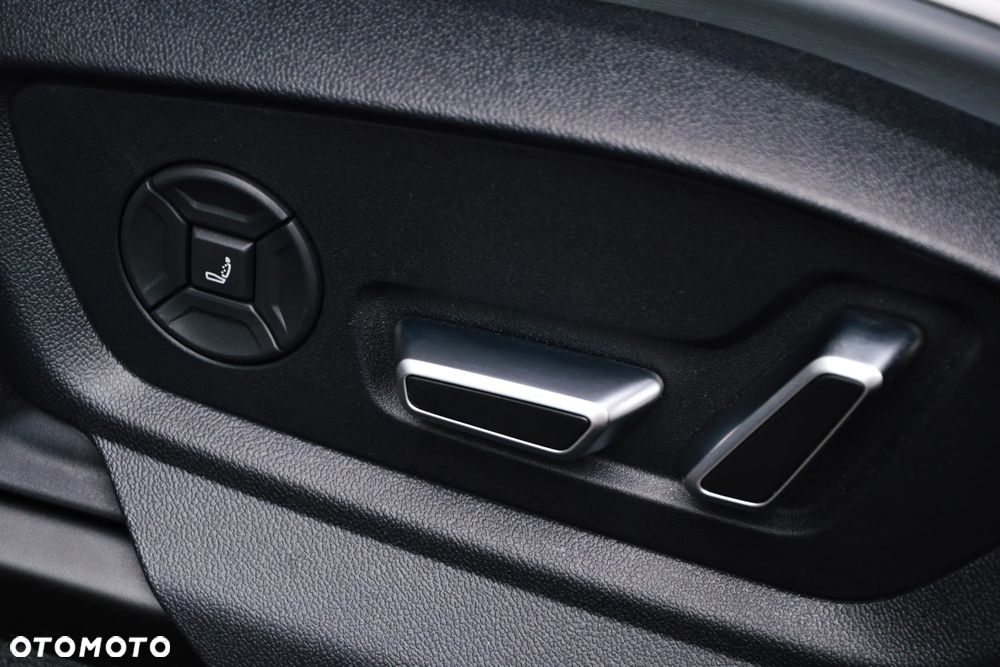 Audi SQ8 2025