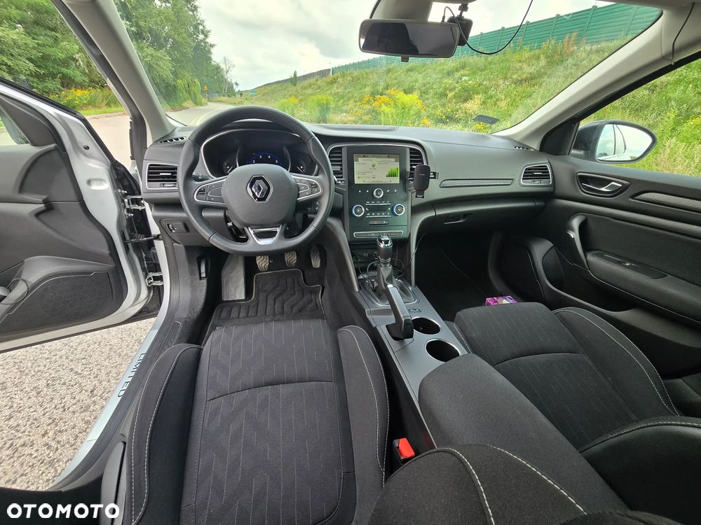Renault Megane 1.3 TCe FAP Limited - 10