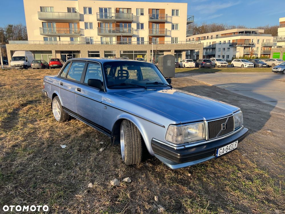 Volvo Seria 200 - 5