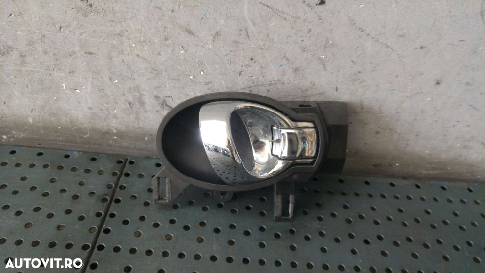 Maner interior dreapta spate nissan juke f15 806701hb3b - 1