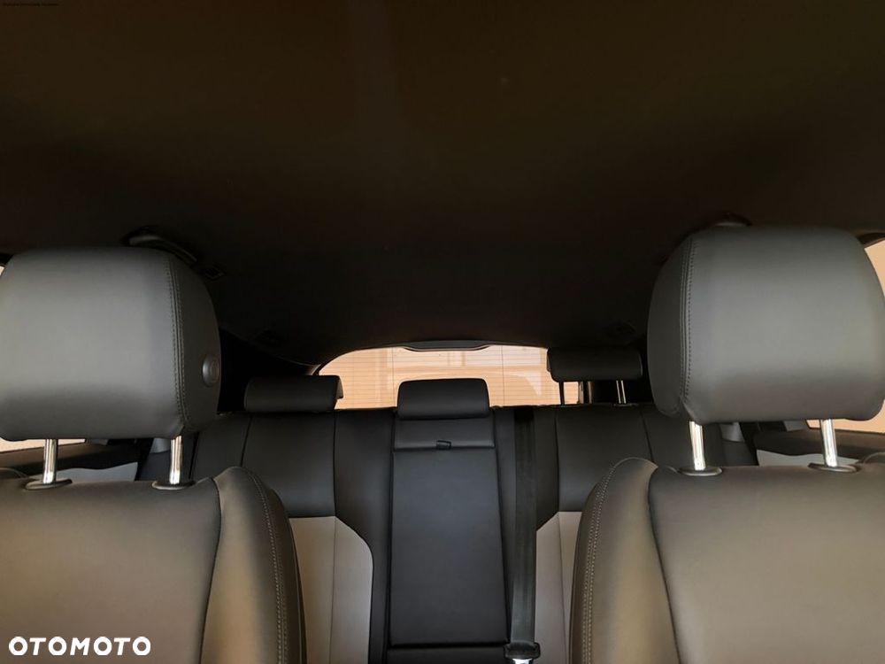 Land Rover Range Rover Velar 2.0 P250 Dynamic SE - 13