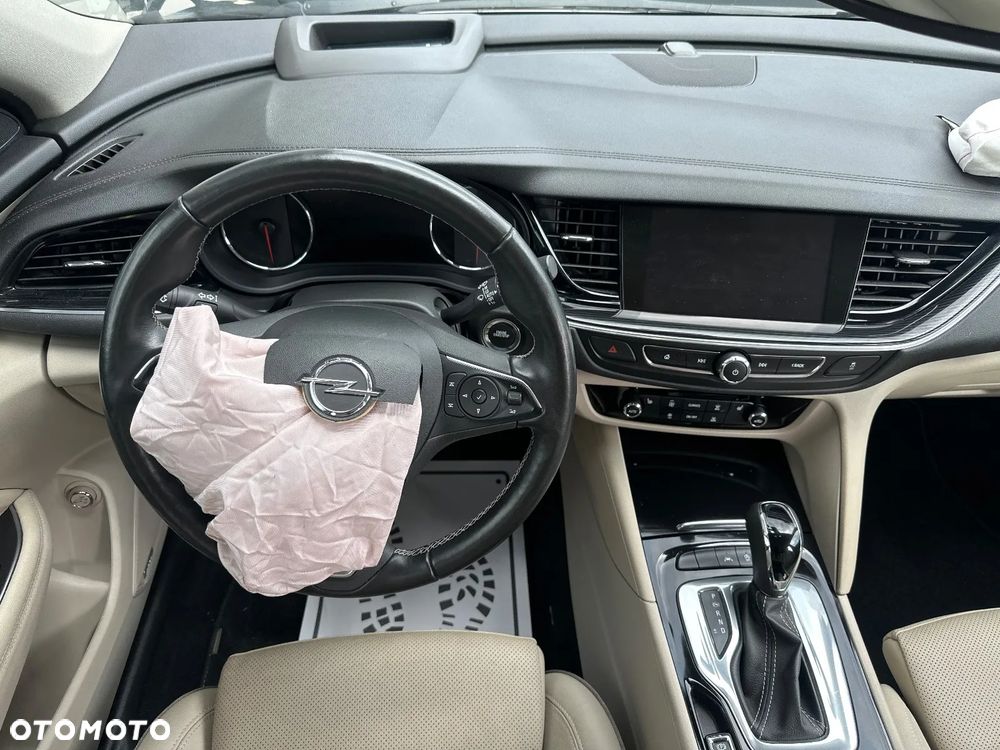 Opel Insignia 1.5 T Elite S&S - 26