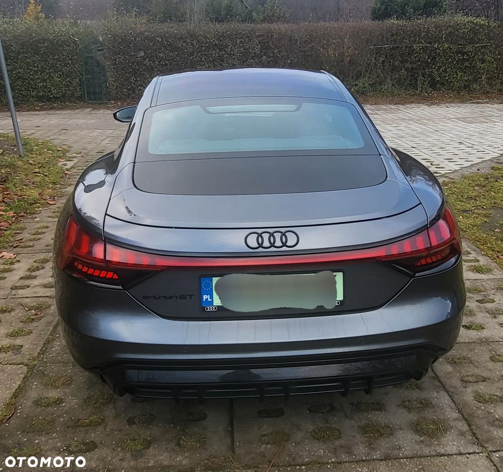Audi e-tron GT - 4