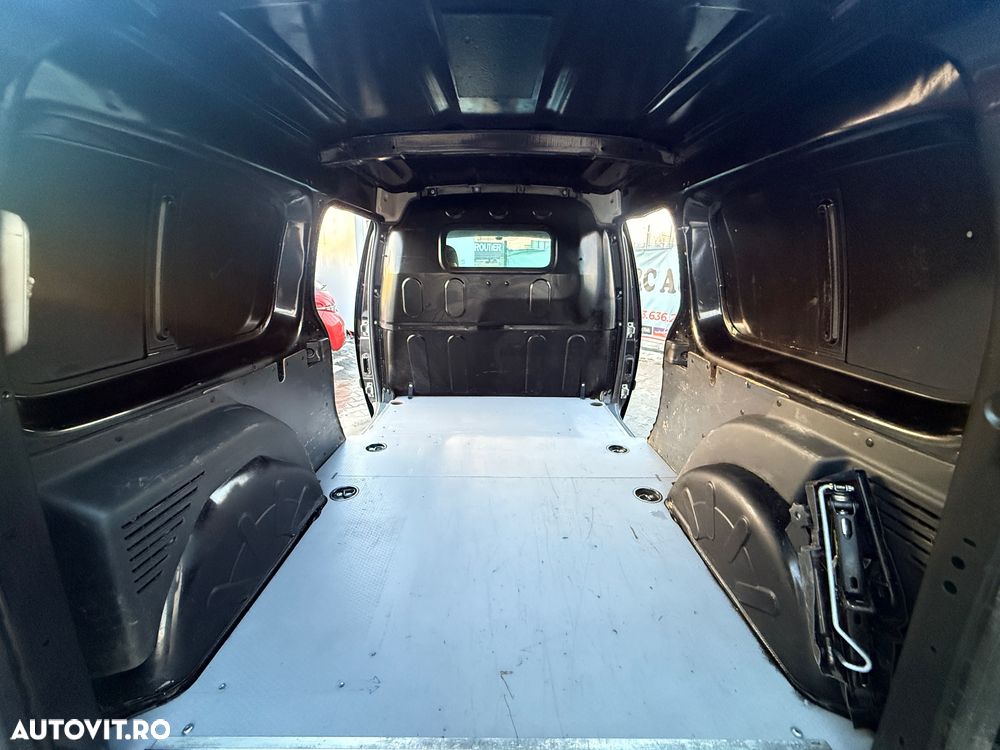Renault Kangoo BLUE dCi 95 Intens - 9
