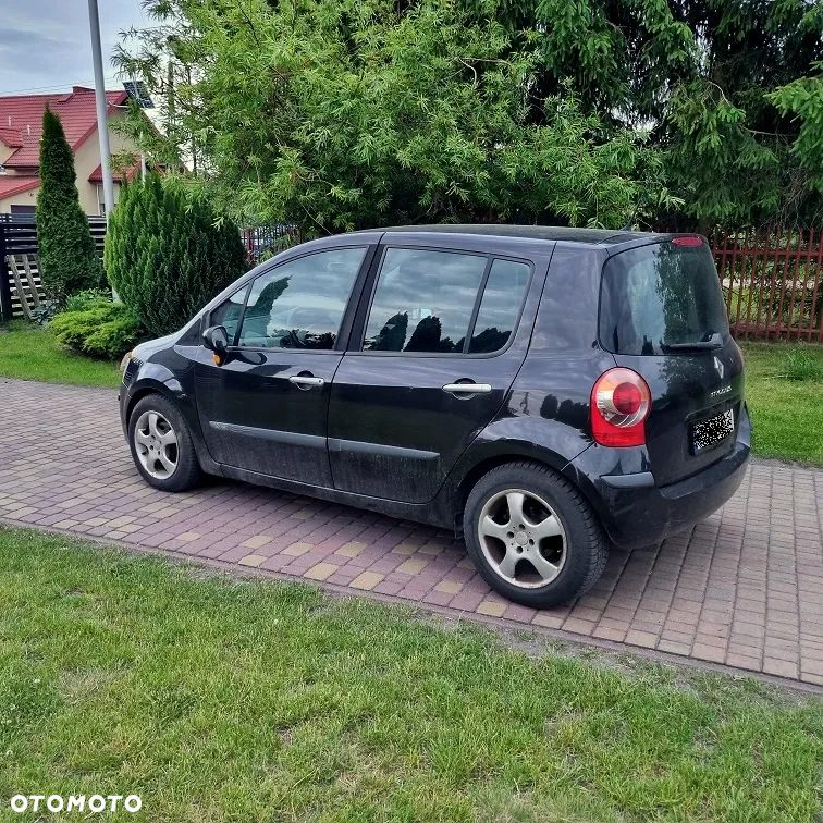 Renault Modus 1.6 16V Privilege - 9
