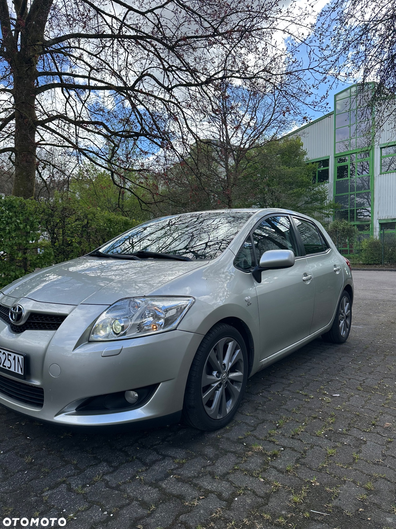 Toyota Auris 2.2 D-4D X + Exclusive - 9