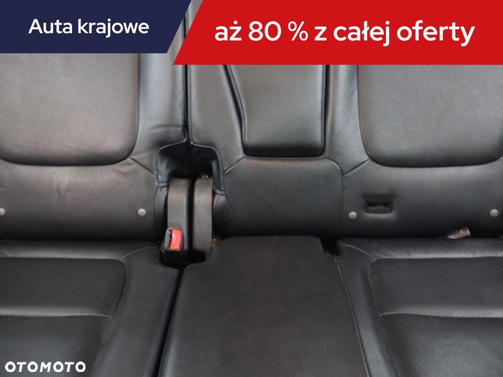 Mitsubishi Outlander - 12