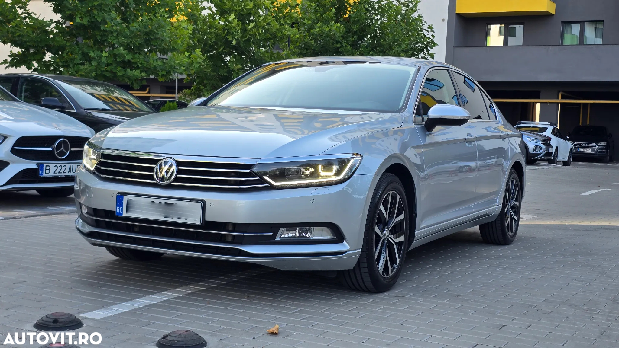Volkswagen Passat Variant 1.8 TSI (BlueMotion Technology) DSG Highline - 13