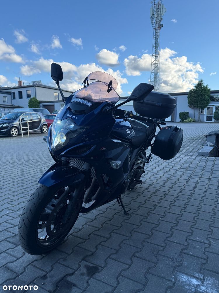 Suzuki GSX - 1